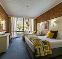 Alice in The Territory - Grafton Accommodation