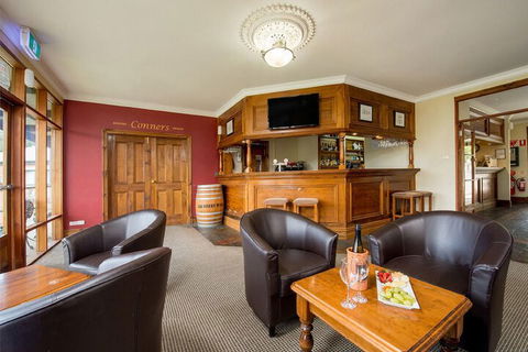 Clare Country Club - Grafton Accommodation 4