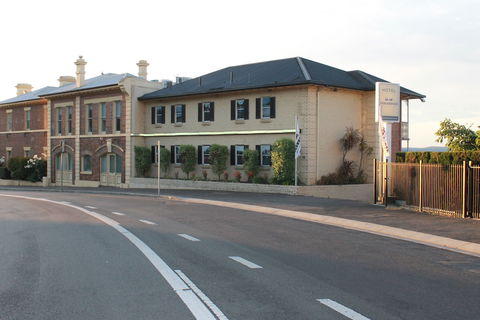 Coach House Launceston - Grafton Accommodation 2