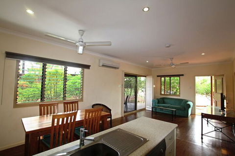 Kimberley Hotel Halls Creek - Grafton Accommodation 4