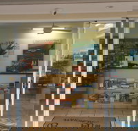 Cayman Villas - Grafton Accommodation