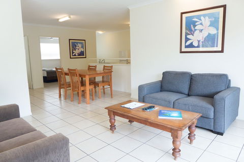 Cairns Queenslander Hotel & Apartments - Grafton Accommodation 5