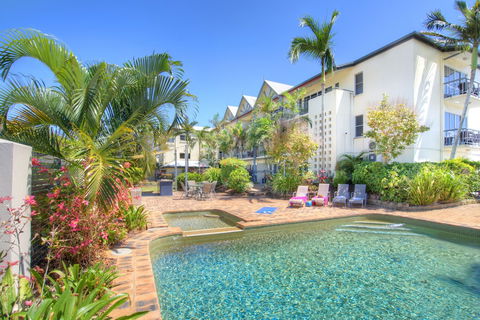 Cairns Queenslander Hotel & Apartments - Grafton Accommodation 1