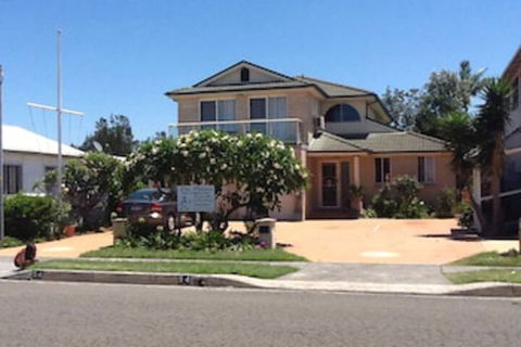 Lake Illawarra B&B - Grafton Accommodation 0