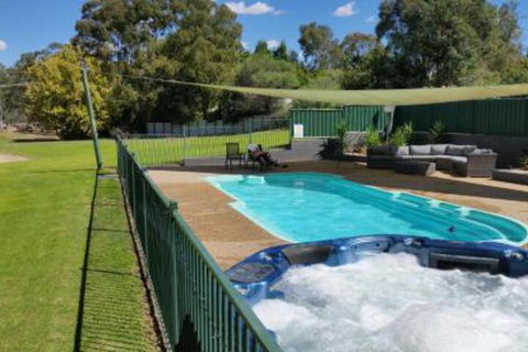 Early Settlers Motel Tocumwal - Grafton Accommodation 0