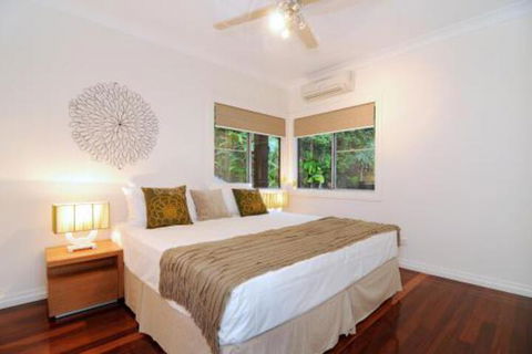 Seaview - Grafton Accommodation 1