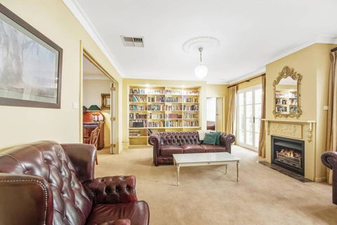 Ayr House Echuca Holiday Homes - Grafton Accommodation 2