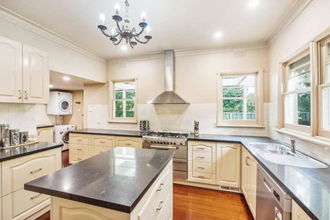 Ayr House Echuca Holiday Homes - Grafton Accommodation 4