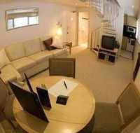 Breathtaker All Suite Hotel - Grafton Accommodation