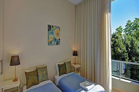 Aqua Viva 2 - Grafton Accommodation 5