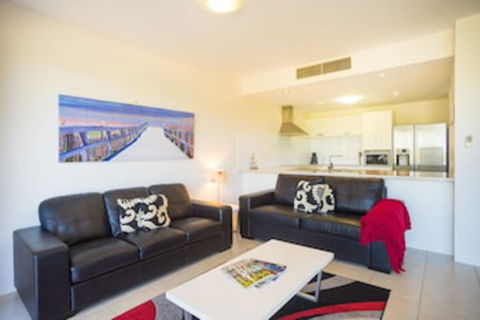 Palm View - Grafton Accommodation 0