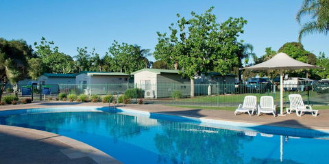 Berri Riverside Holiday Park - Grafton Accommodation 2