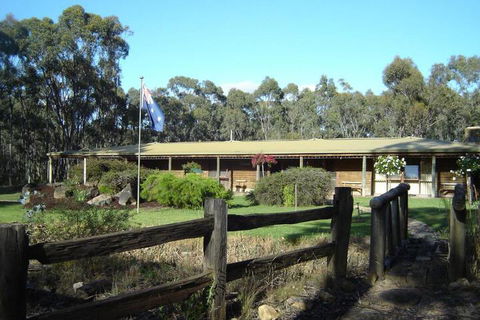 Gunyah Valley Retreat - Grafton Accommodation 4