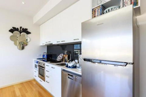 Bellerive Marina View Apartments NO 27 - Grafton Accommodation 4