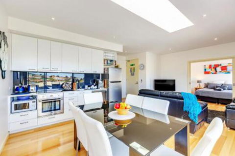 Bellerive Marina View Apartments NO 27 - Grafton Accommodation 0
