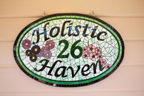 Holistic Haven - Grafton Accommodation 6