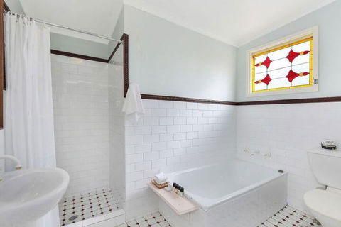 Hotel Etico At Mount Victoria Manor - Grafton Accommodation 3