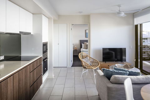 First Light Mooloolaba - Grafton Accommodation 1