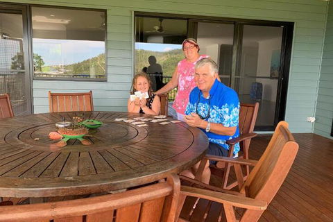 Island Dreams - Grafton Accommodation 5