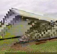 Mena Creek Flower House - Grafton Accommodation