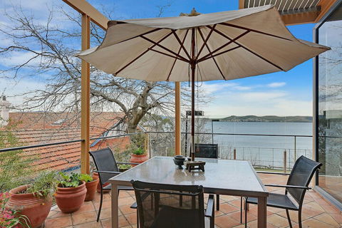 Kylakin On The Derwent River - Rejuvenate Stays - Grafton Accommodation 3
