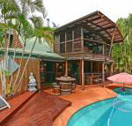 Our Bali House Absolute Beach Front - Grafton Accommodation