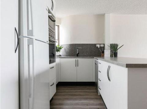Alex Headland Beachfront - Grafton Accommodation 1