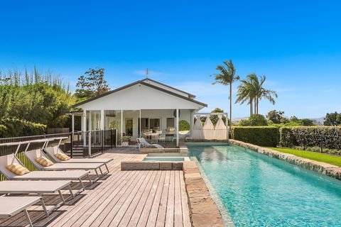 A PERFECT STAY - Villa St Helena - Grafton Accommodation 3