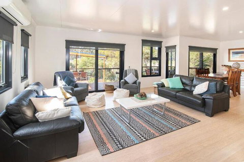 Wirraway Luxury Chalet - Grafton Accommodation 6
