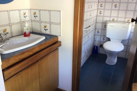 BeachFront Busselton - Grafton Accommodation 3