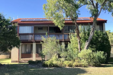 BeachFront Busselton - Grafton Accommodation 0