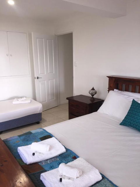 Chez Nous Two Bedroom Apartment - Grafton Accommodation 3