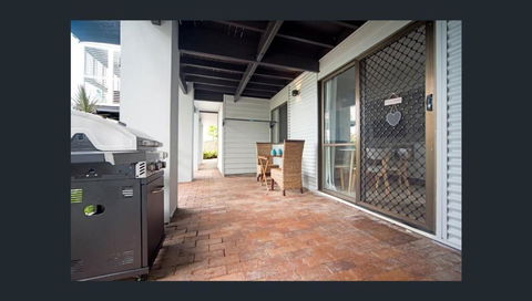 Chez Nous Two Bedroom Apartment - Grafton Accommodation 2