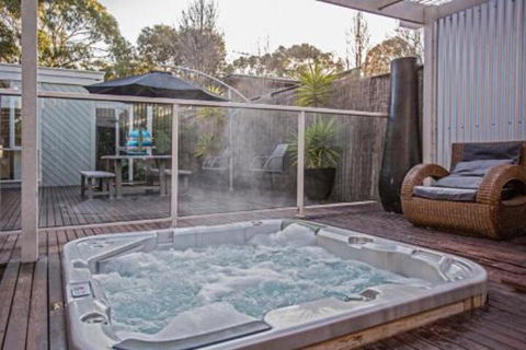 Iona Beach House Cowes - Grafton Accommodation 0