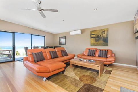 Achilles - Grafton Accommodation 4