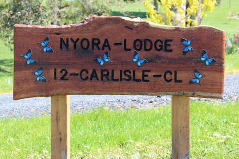 Nyora Lodge B & B - Grafton Accommodation 4
