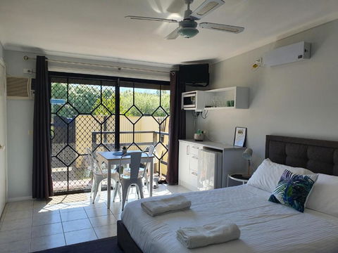 Chateau Bass - Grafton Accommodation 5