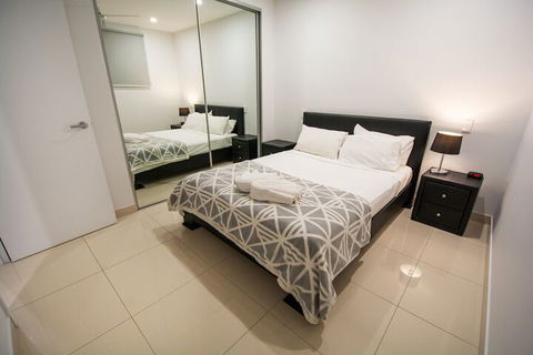 Magnum Serviced Apartments - Grafton Accommodation 7