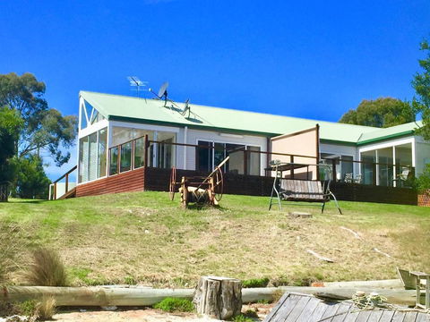 A Slice Of Paradise - Grafton Accommodation 2