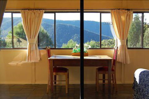 Engadine Cottage - Grafton Accommodation 3