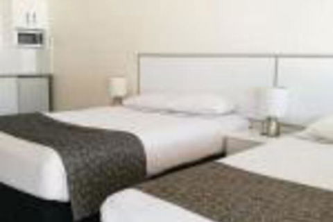 Augathella Motel & Caravan Park - Grafton Accommodation 0