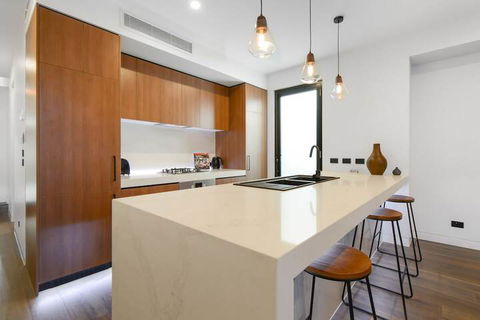 Boutique Stays County Down Port Melbourne - Grafton Accommodation 7