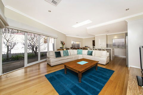 Inner Western Suburbs Retreat - Grafton Accommodation 7