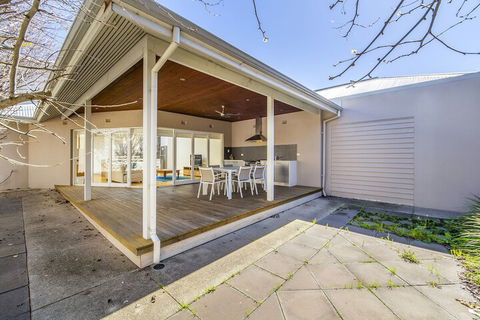Inner Western Suburbs Retreat - Grafton Accommodation 2