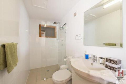 Alpine Apartment Great Location With Views Of Lake Jindabyne - Grafton Accommodation 7
