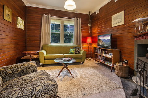 Allambee - Grafton Accommodation 2