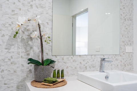 CENTRAL NO 5 LUXURY APARTMENT - Grafton Accommodation 4