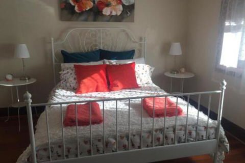 Art Deco Cottage - Grafton Accommodation 0