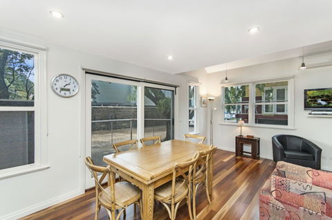 JOHANSSONS PERCH COTTAGE - Grafton Accommodation 6
