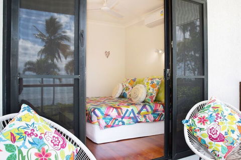 Absolute BeachFront Bliss @ Newell Beach - Grafton Accommodation 6
